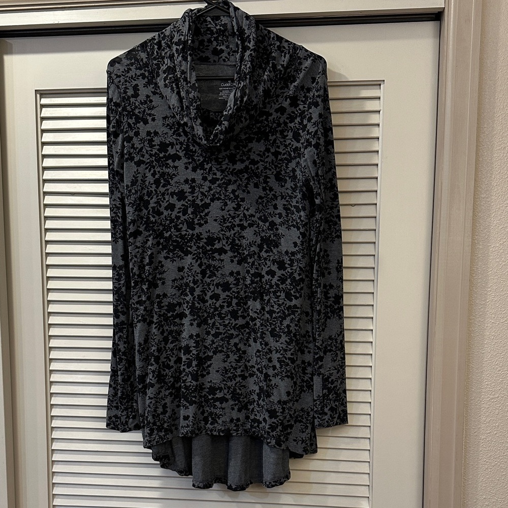 Cuddl Duds Tunic Cowl Neck Long Sleeve Black & Gray